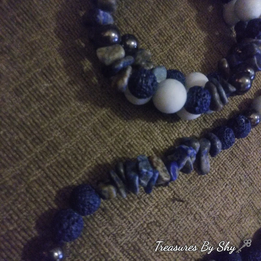 Necklace and memory wire bracelet - Picture 3 of 5